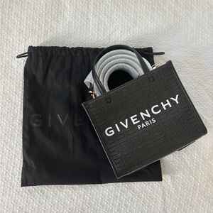 SOLD ON OFFER UP Givenchy Black Mini 4G Tote Bag